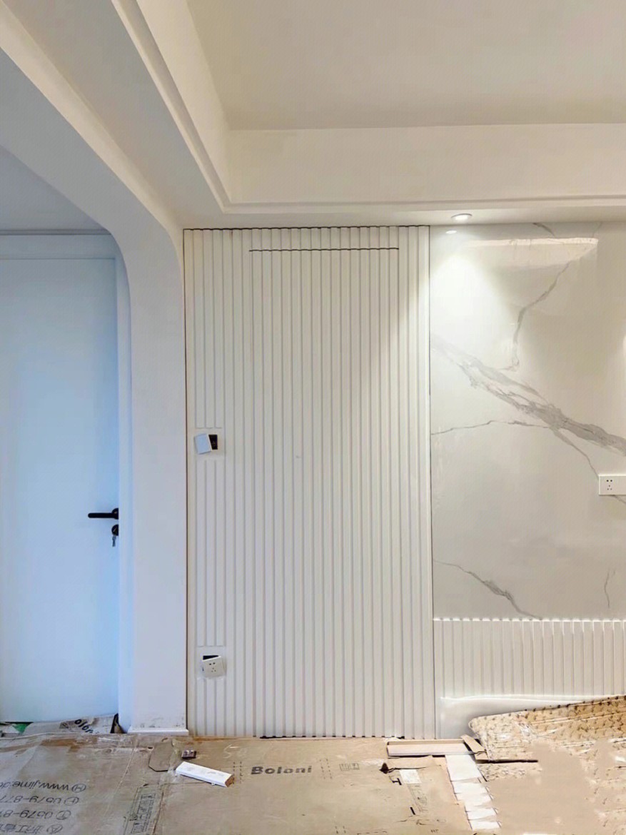 护墙板和隐形门