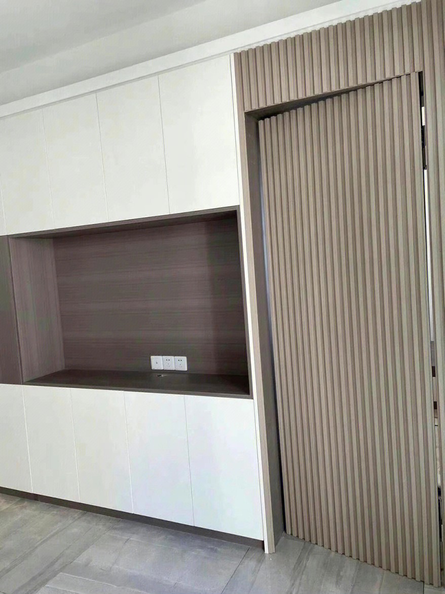 护墙板和隐形门