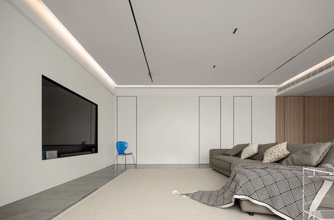 护墙板和隐形门